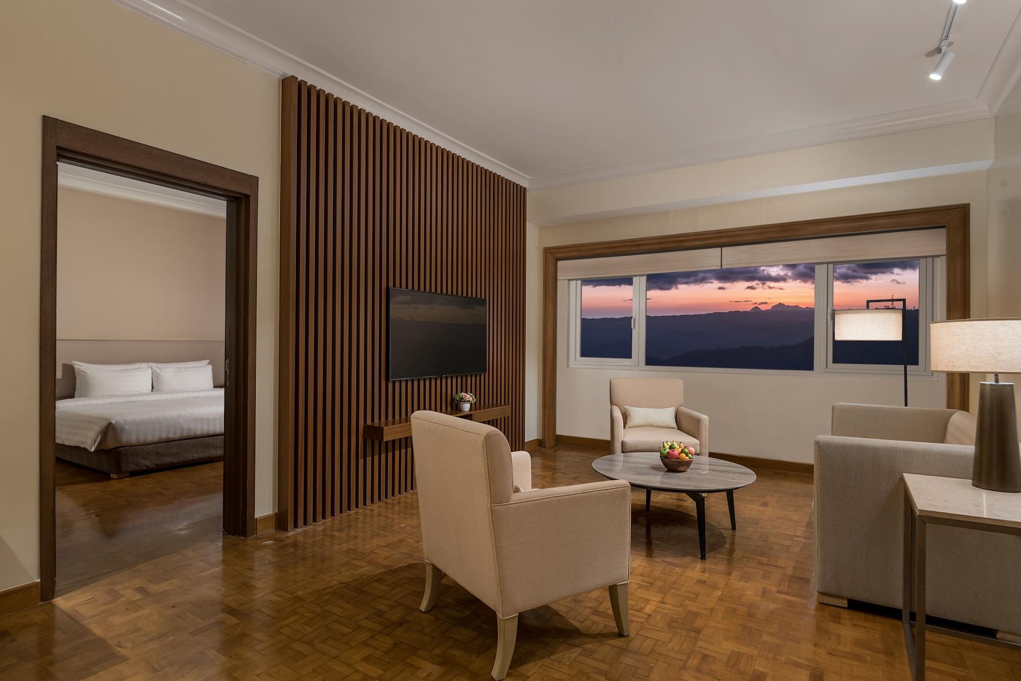 Taal Vista Hotel Tagaytay City Extérieur photo