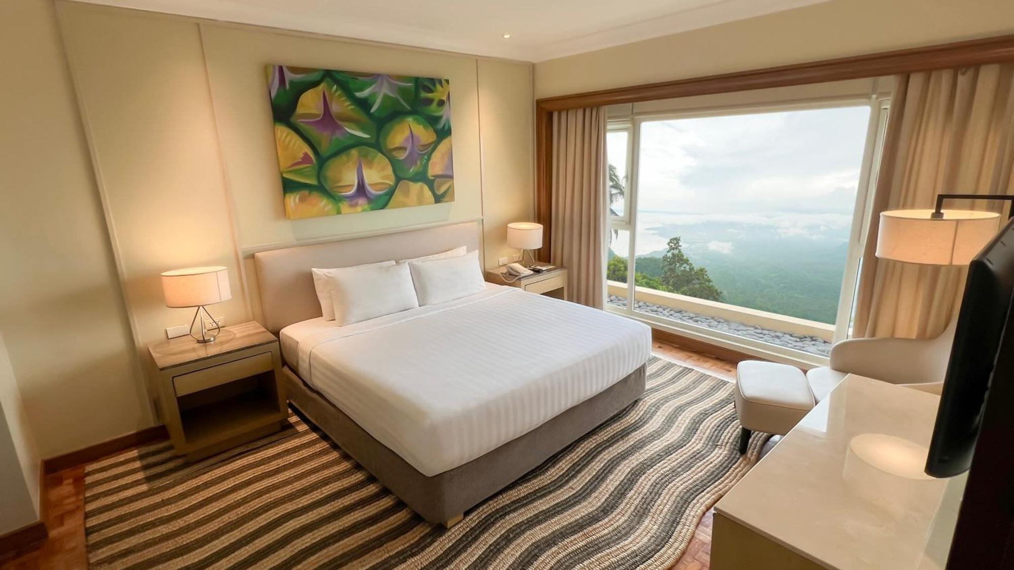 Taal Vista Hotel Tagaytay City Extérieur photo Deluxe Ocean View