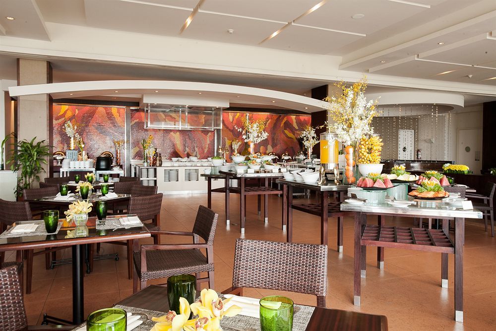Taal Vista Hotel Tagaytay City Extérieur photo The restaurant